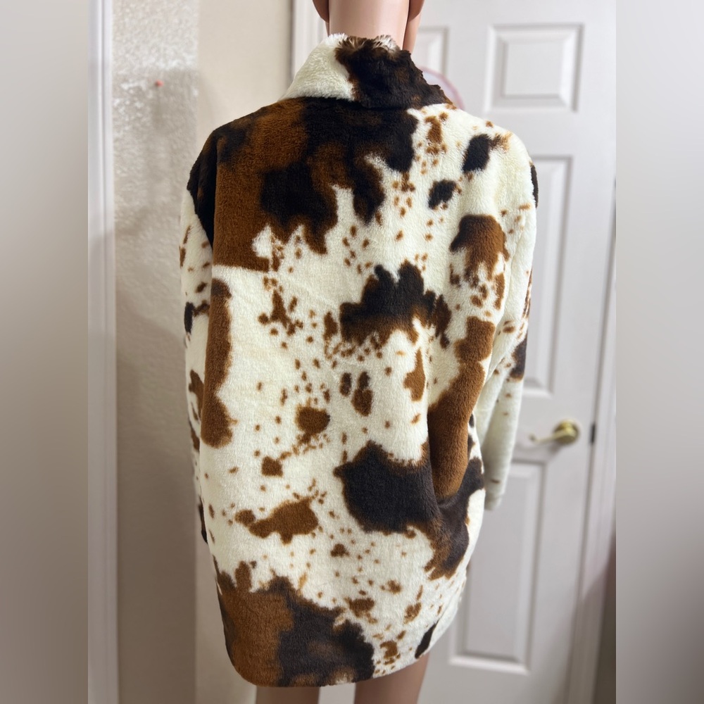NWT LNA Cowgirl Faux Fur Jacket Brown White Cow Print Coat Size S Cozy Wester - Picture 4 of 10